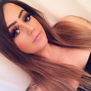 Meet your Posher, Émilie sara